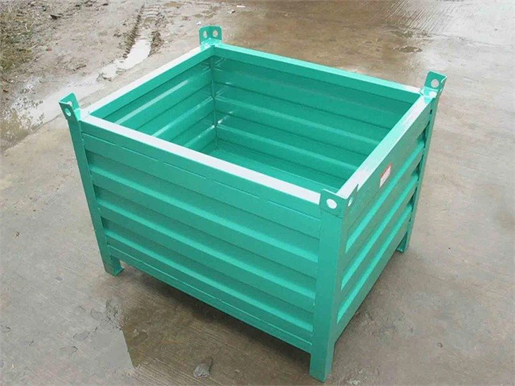 stacking container